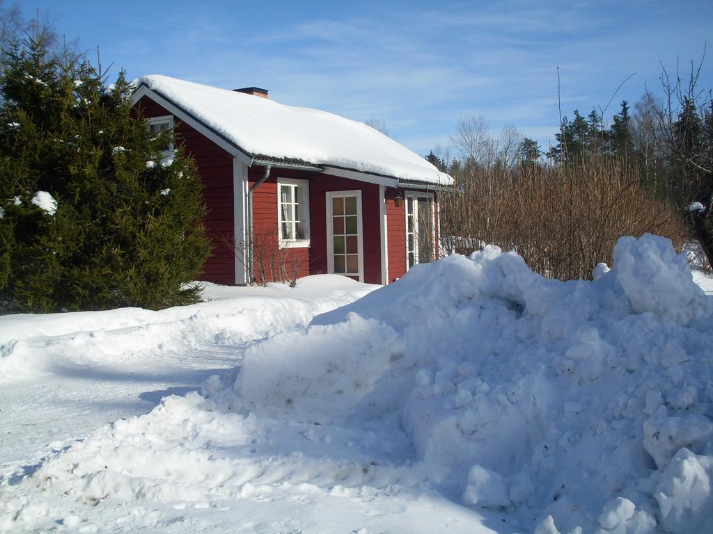 Haga Gard Och Stall Vila Herräng Exterior foto