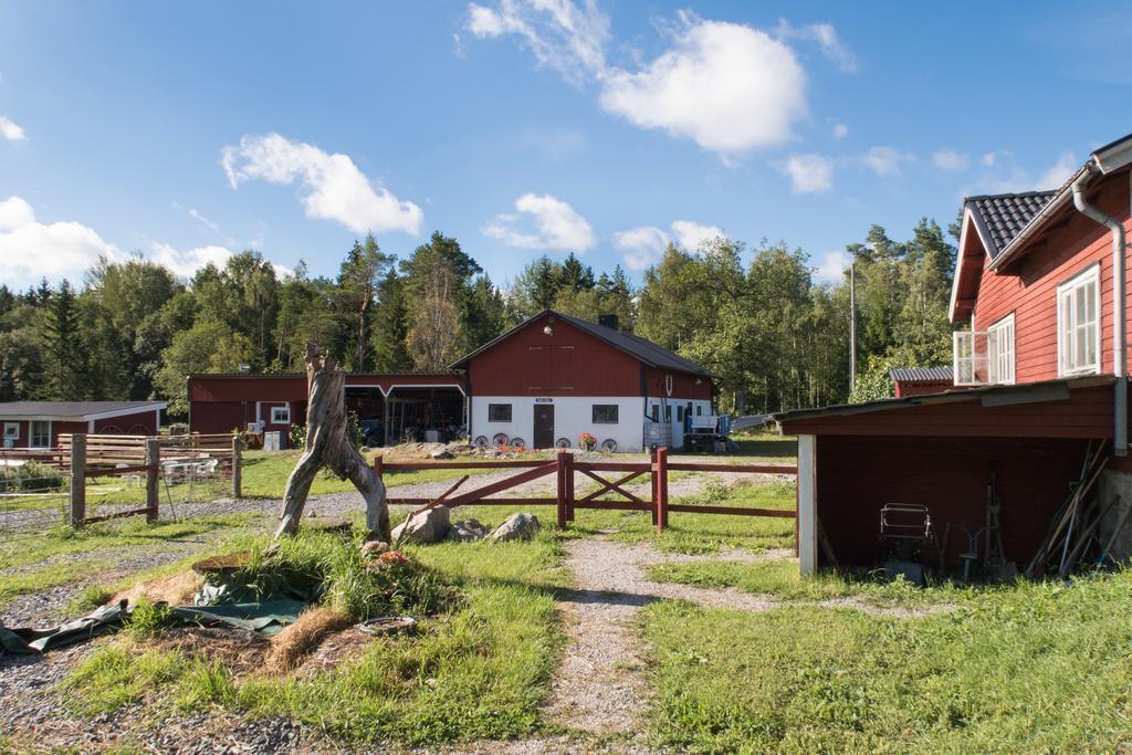 Haga Gard Och Stall Vila Herräng Exterior foto